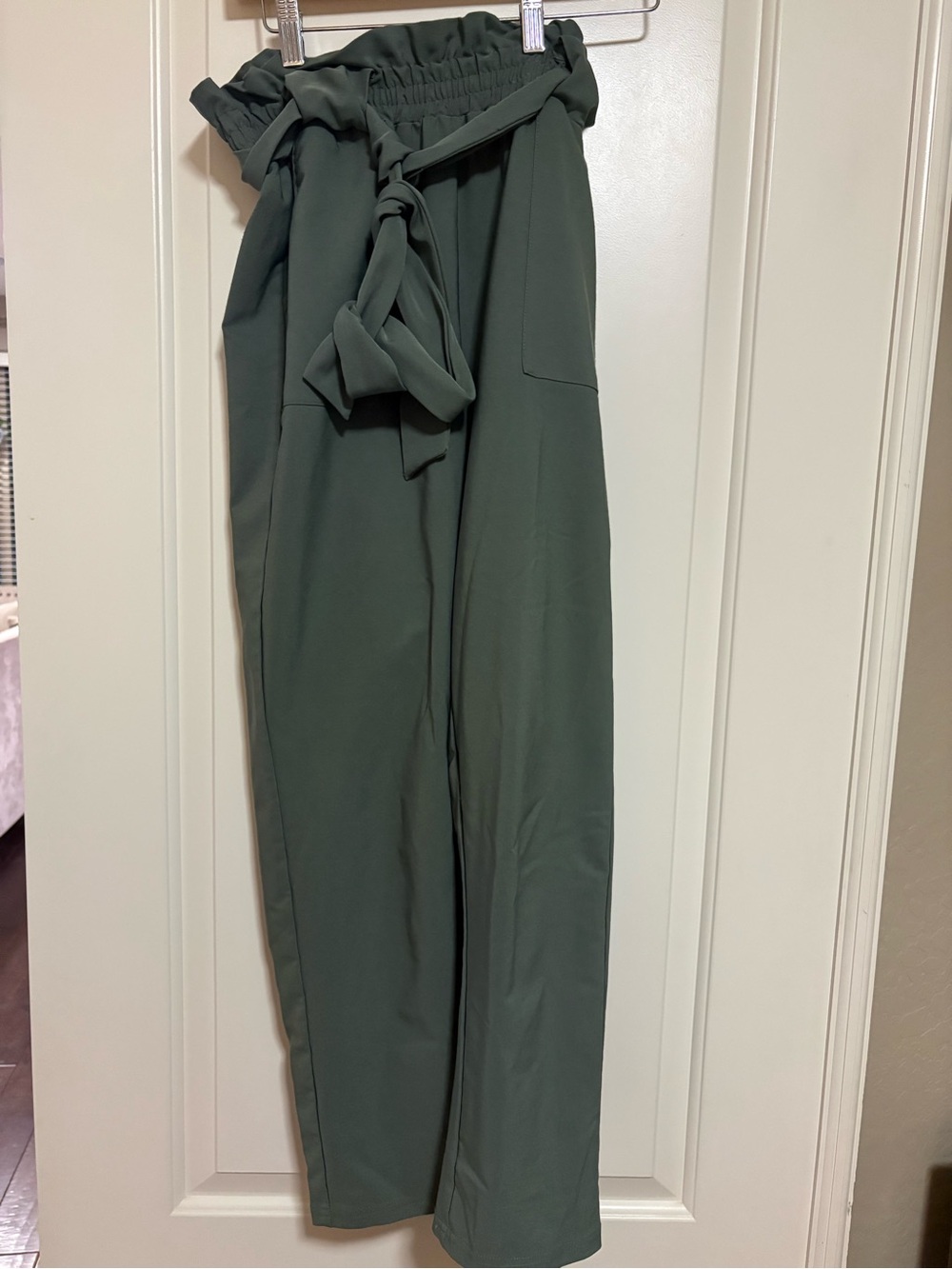 🫒🫒 Women’s Grace Karin Olive Green Paperbag-Waist Wide Leg Pants
